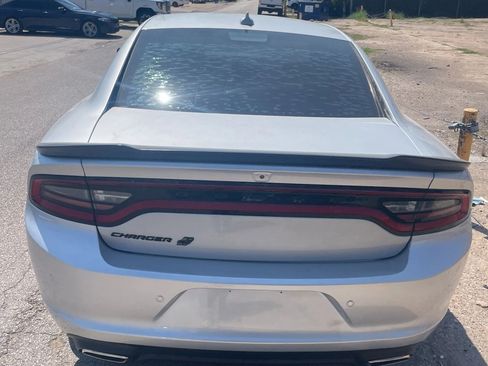 Used 2022 Dodge Charger SXT w/ Plus Group AWD/4WD image 3