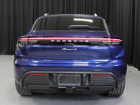 Certified 2024 Porsche Macan 4 Electric image 6