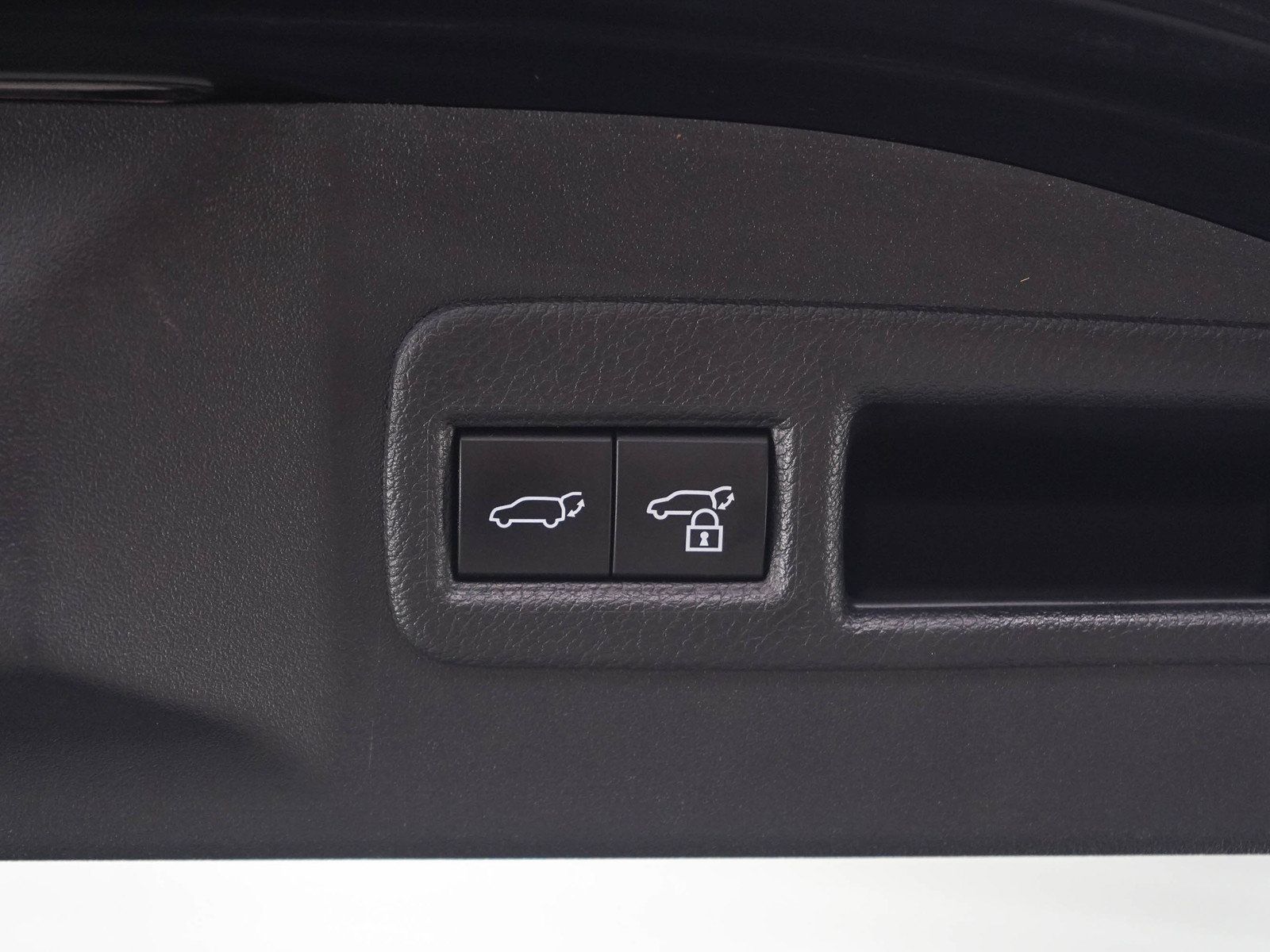 Used 2024 Toyota bZ4X AWD w/ Weather Package image 17