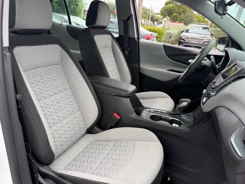 Certified 2024 Chevrolet Equinox LS w/ LPO, Cargo Package FWD image 18