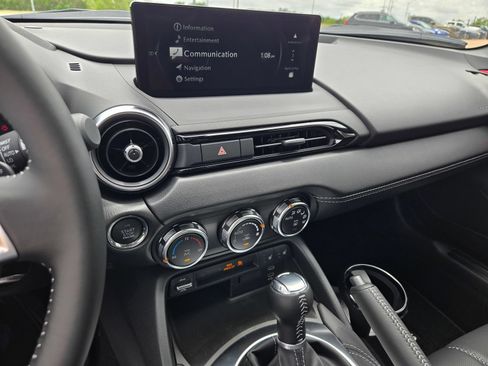 New 2026 MAZDA MX-5 Miata RF Grand Touring RWD image 12