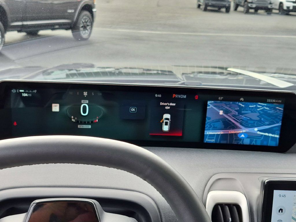 Used 2025 Ford Expedition Active AWD/4WD image 17