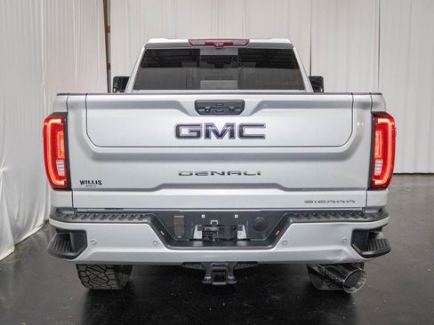 Used 2020 GMC Sierra 2500 Denali w/ Denali Ultimate Package image 3