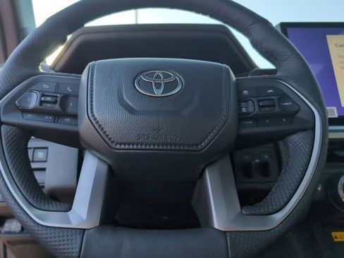 New 2025 Toyota Tacoma TRD Off-Road image 19