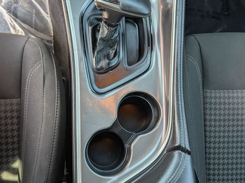 Used 2019 Dodge Challenger SXT RWD image 29