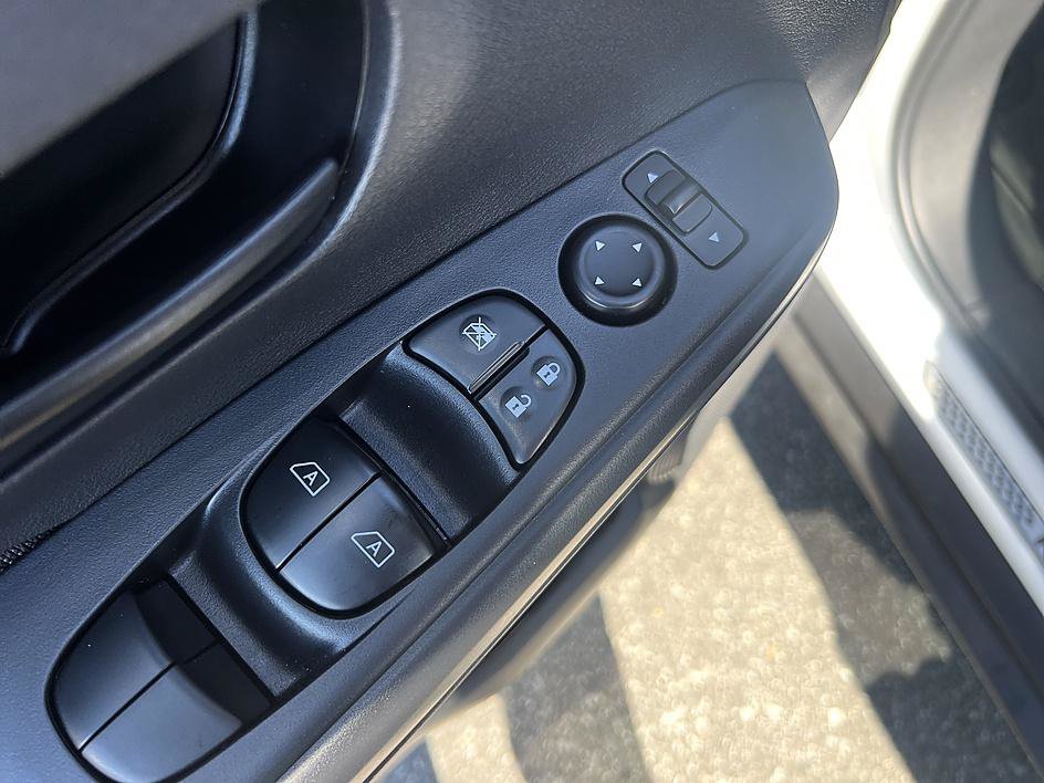 Certified 2025 Nissan Kicks Play S FWD image 20