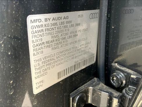 New 2025 Audi Q5 Premium image 12