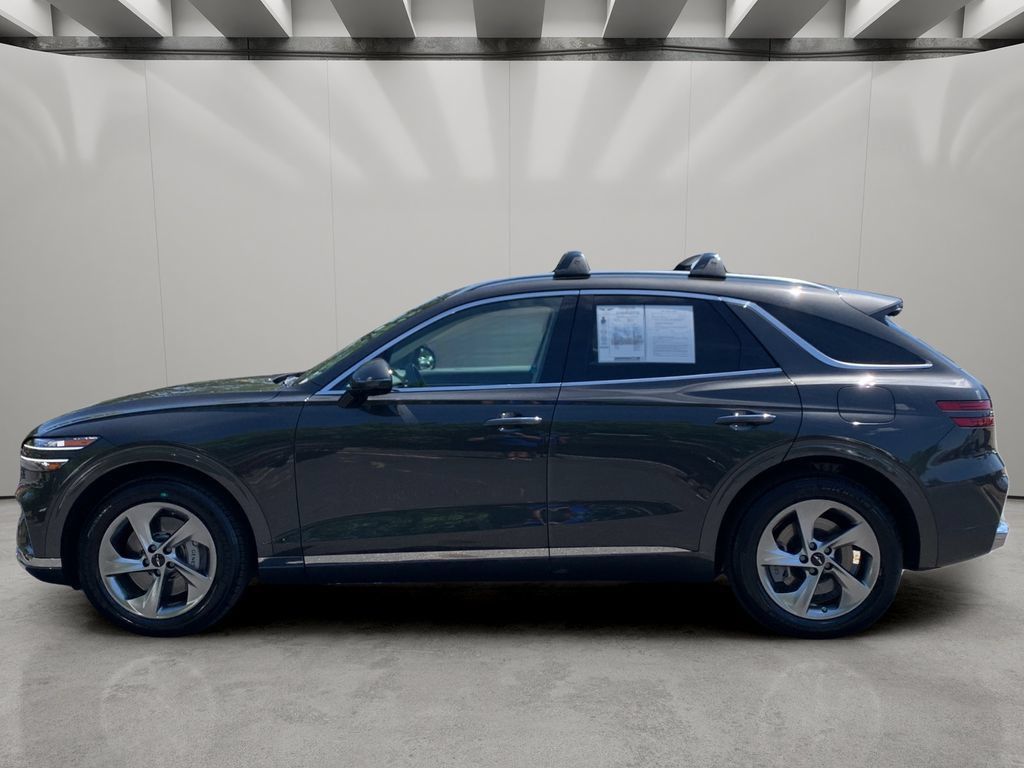 Certified 2026 Genesis GV70 2.5T AWD/4WD image 2
