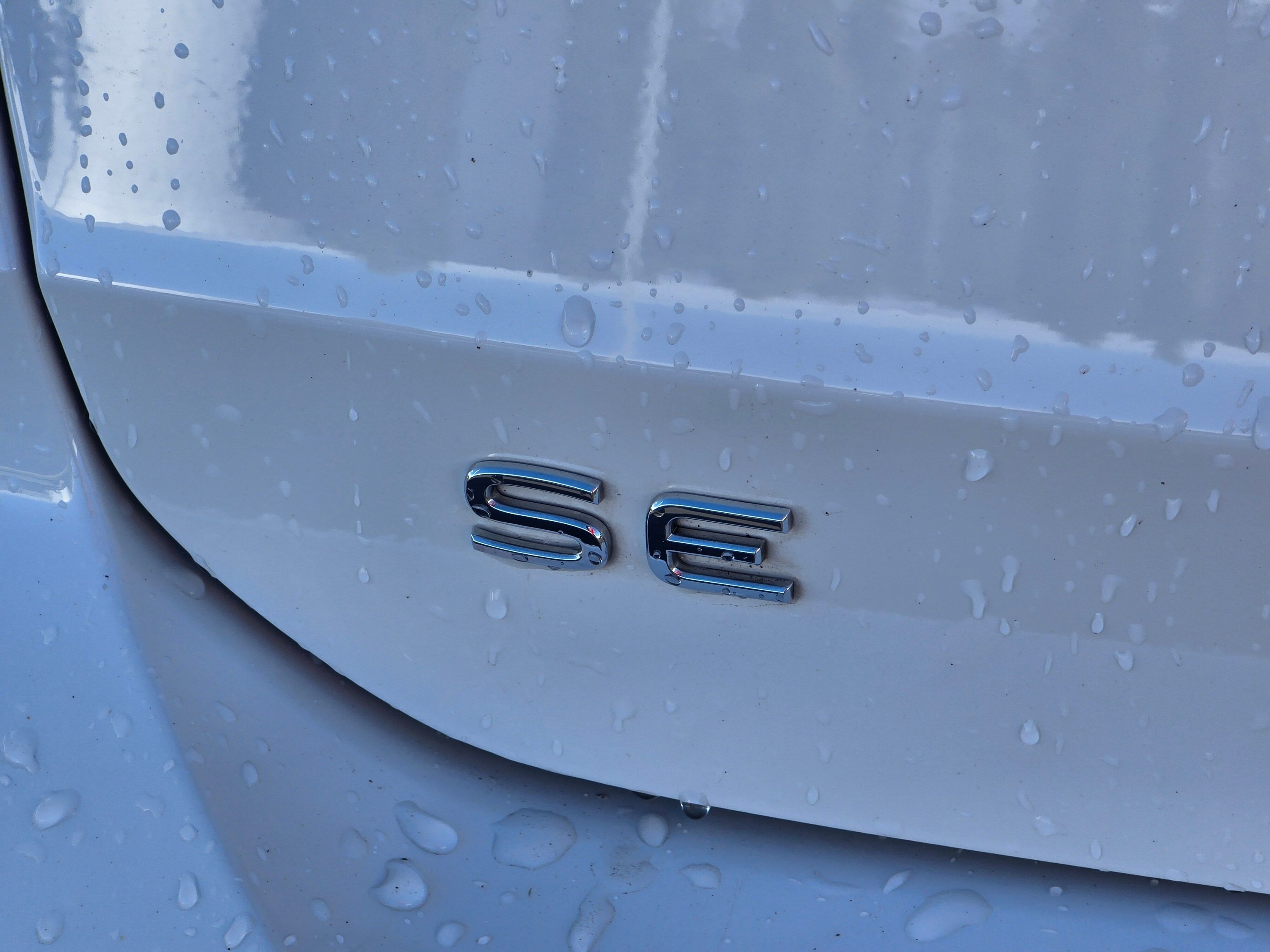 Used 2023 Volkswagen Taos SE w/ Panoramic Sunroof Package AWD/4WD image 32