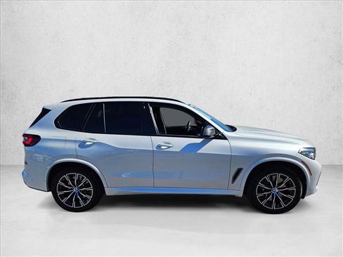 Used 2023 BMW X5 M50i w/ Executive Package image 4
