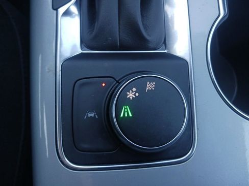 Used 2023 Chevrolet Blazer LT image 24