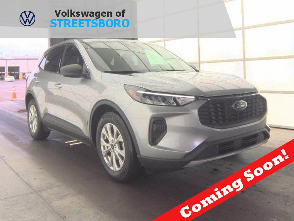 Used 2023 Ford Escape Active FWD image 1