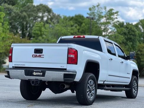 Used 2018 GMC Sierra 2500 SLT w/ Duramax Plus Package AWD/4WD image 5
