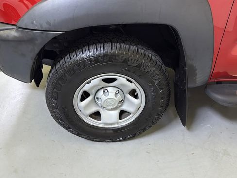 Used 2015 Toyota Tacoma PreRunner image 26