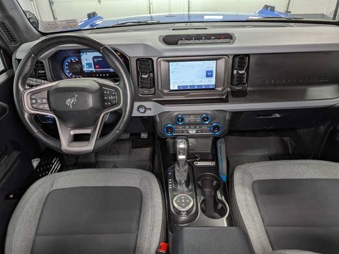 Used 2022 Ford Bronco Big Bend w/ Sasquatch Package AWD/4WD image 18