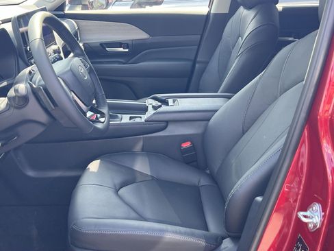 New 2026 Toyota Grand Highlander AWD image 7