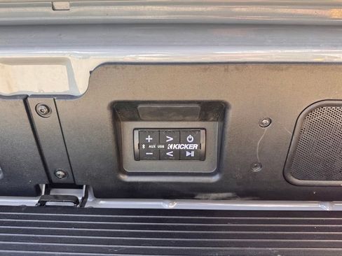 Used 2025 GMC Sierra 1500 Denali Ultimate AWD/4WD image 12