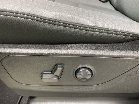 Used 2021 RAM 1500 Big Horn AWD/4WD image 12