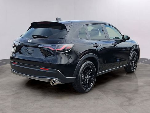 Certified 2026 Honda HR-V Sport image 4