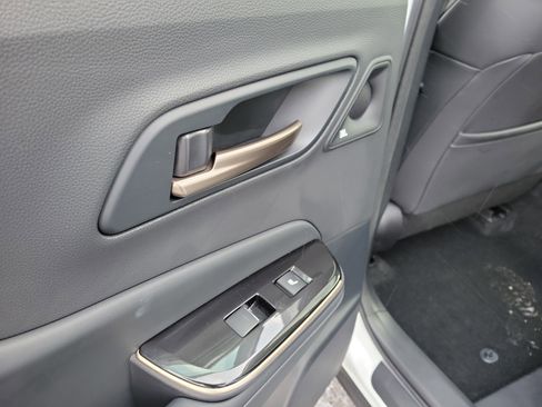 Used 2024 Toyota Crown Limited image 13