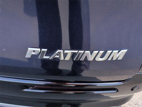 Used 2025 Toyota Sienna Platinum image 12