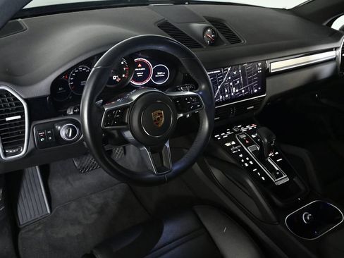 Used 2023 Porsche Cayenne Platinum Edition AWD/4WD image 8