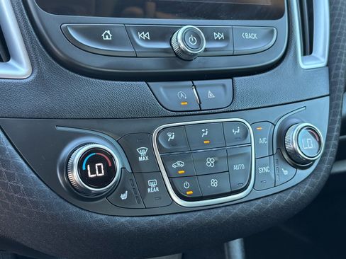 Used 2023 Chevrolet Malibu LT image 22