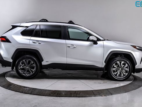 Used 2025 Toyota RAV4 XLE Premium w/ Weather Package AWD/4WD image 7