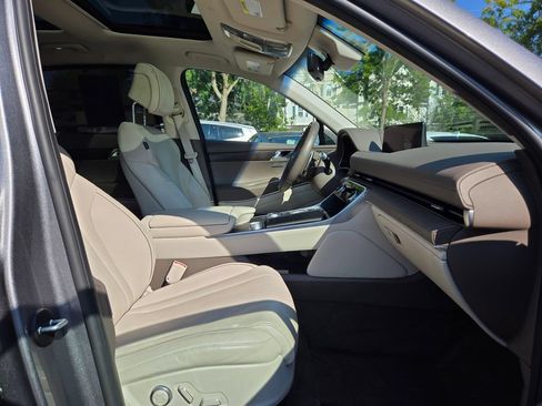 Used 2021 Genesis GV80 2.5T w/ Prestige Package 04 AWD/4WD image 11