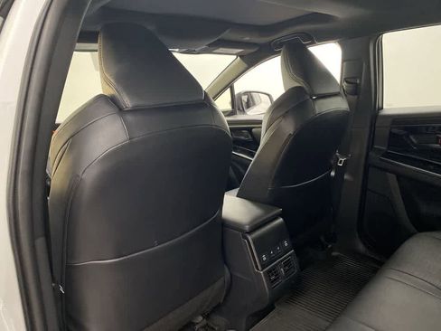 Used 2023 Toyota bZ4X Limited image 17