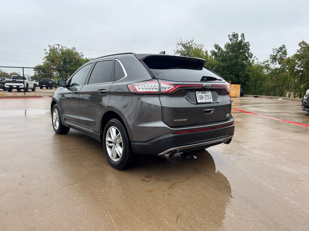 Used 2018 Ford Edge SEL FWD image 3