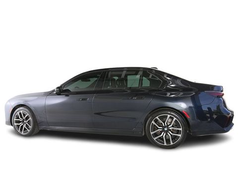 Used 2023 BMW 760i xDrive w/ Executive Package AWD/4WD image 10
