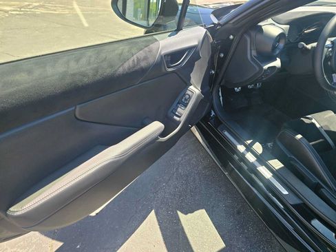 Used 2025 Toyota GR86 Premium w/ ALL Weather Mat Package (TMS) RWD image 16