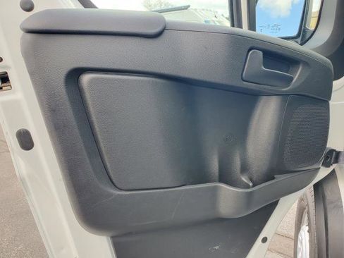 Used 2025 RAM ProMaster 2500 FWD image 16