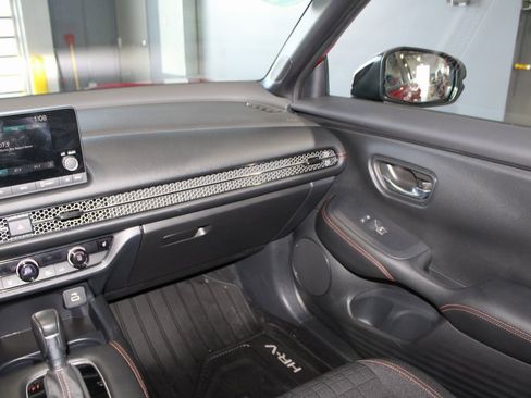 Used 2025 Honda HR-V Sport image 23