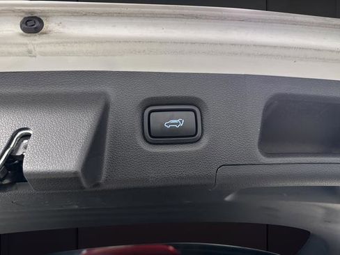 Used 2023 Hyundai Santa Fe Limited image 16