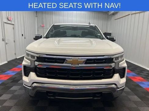 Used 2025 Chevrolet Silverado 1500 LT image 7