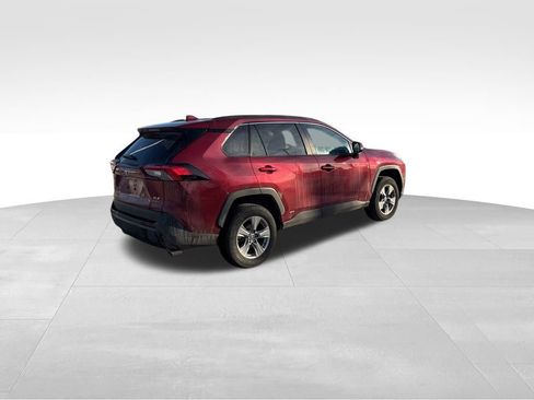 Used 2025 Toyota RAV4 XLE image 6