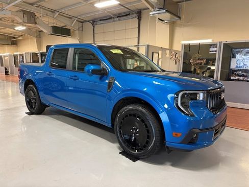 New 2026 Ford Maverick Lobo AWD/4WD image 1