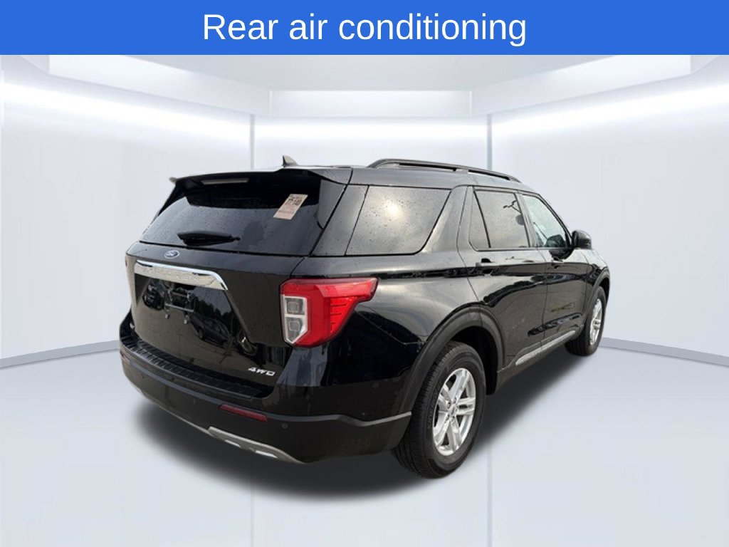 Used 2024 Ford Explorer XLT w/ Equipment Group 202A AWD/4WD image 3