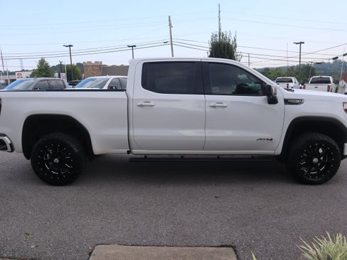 Used 2022 GMC Sierra 1500 AT4 w/ AT4 Preferred Package AWD/4WD image 6