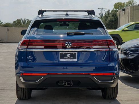 New 2026 Volkswagen Atlas Cross Sport SE image 7