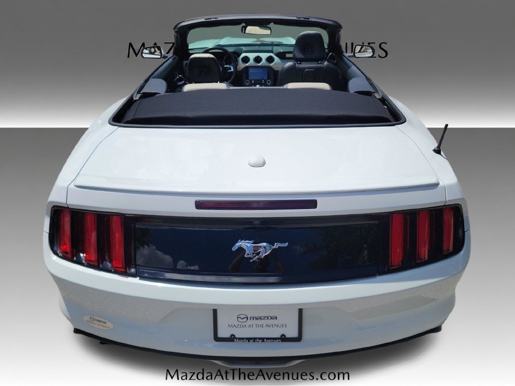 Used 2017 Ford Mustang Premium RWD image 9