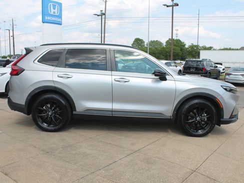 Used 2023 Honda CR-V Sport image 4
