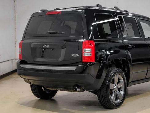 Used 2017 Jeep Patriot Sport w/ Power Value Group FWD image 11