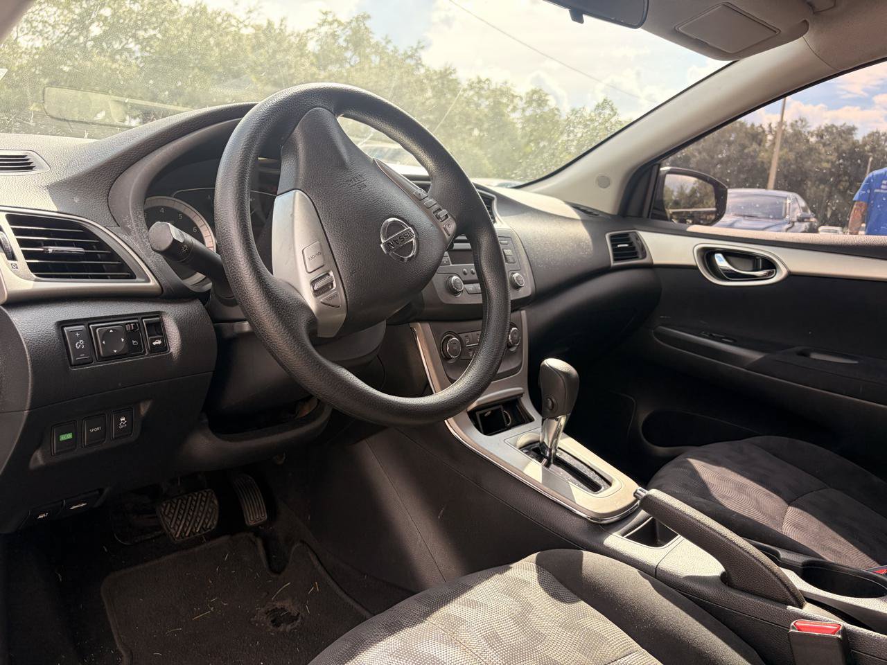 Used 2013 Nissan Sentra SV FWD image 9