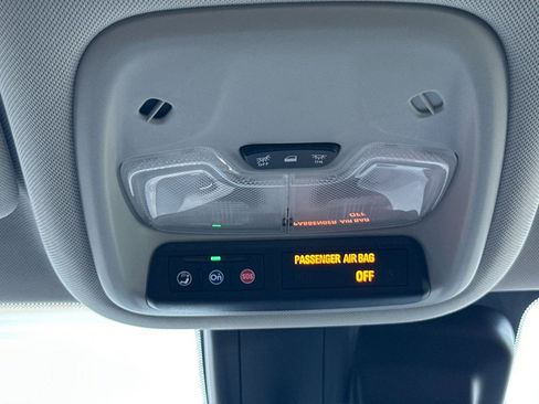 Used 2023 Chevrolet TrailBlazer LT image 23