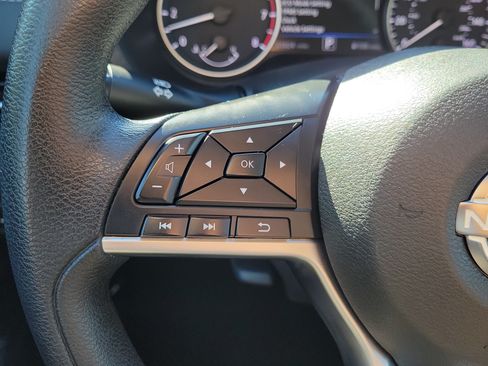 Certified 2024 Nissan Sentra SV FWD image 24