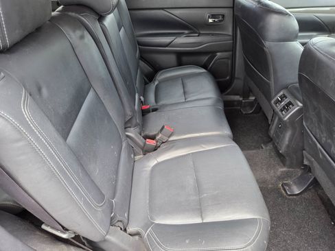 Used 2019 Mitsubishi Outlander SEL AWD/4WD image 11