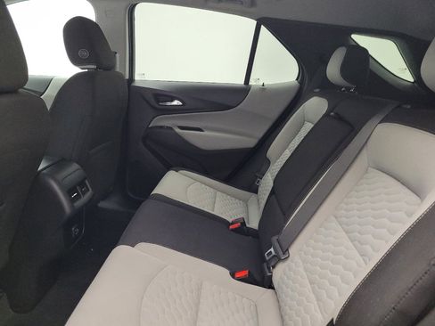 Used 2021 Chevrolet Equinox LS w/ LS Convenience Package AWD/4WD image 18